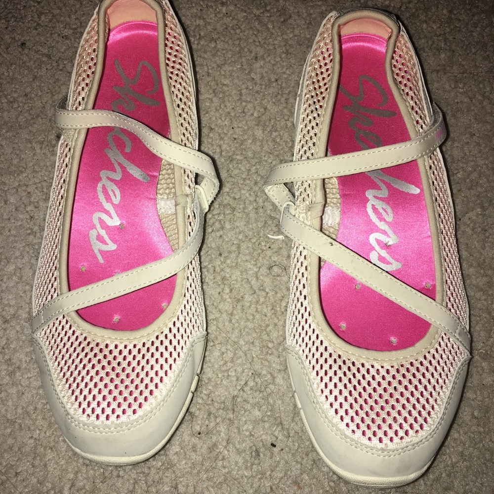 Skechers shoes